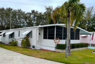 5 Temple Circle a Winter Haven, FL Mobile or Manufactured Home for Sale